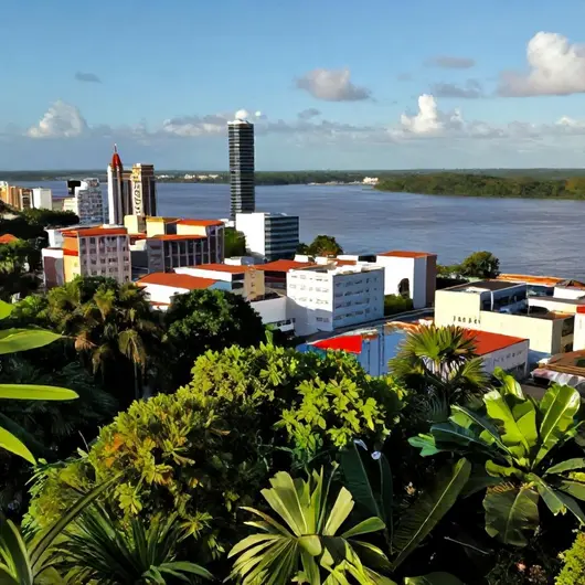Capturando a Beleza de Macapá: A Arte do Drone e Imagens Aéreas