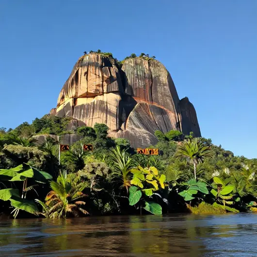 Descubra a Pedra do Guindaste: Uma Joia de Macapá