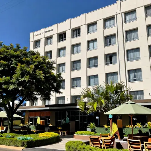 Descubra o Amazon Plaza Hotel