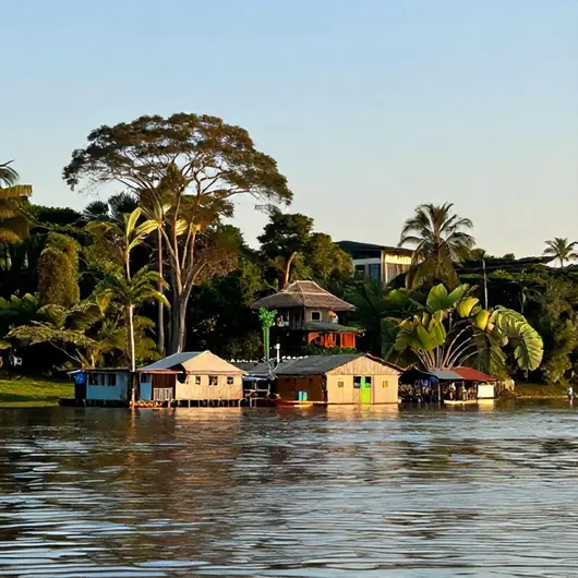 Os Melhores Deques e Mirantes Para Aproveitar o Rio Amazonas em Macapá