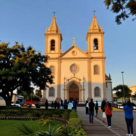 Descubra a Paróquia São José Descubra a Paróquia São José