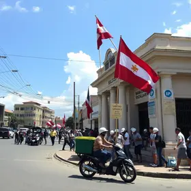 Greve nacional dos bancários afeta atendimento presencial no Amapá greve nacional dos bancários